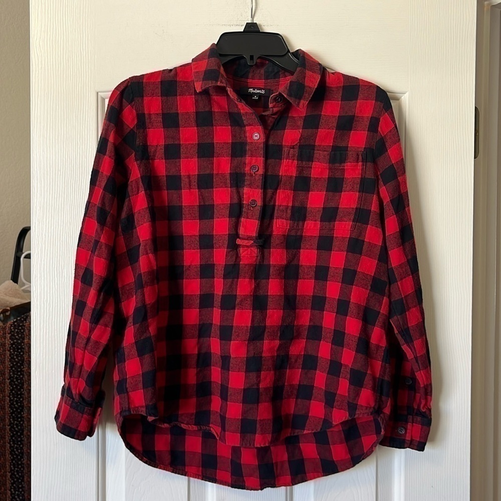 Madewell EUC red and black flannel top size M